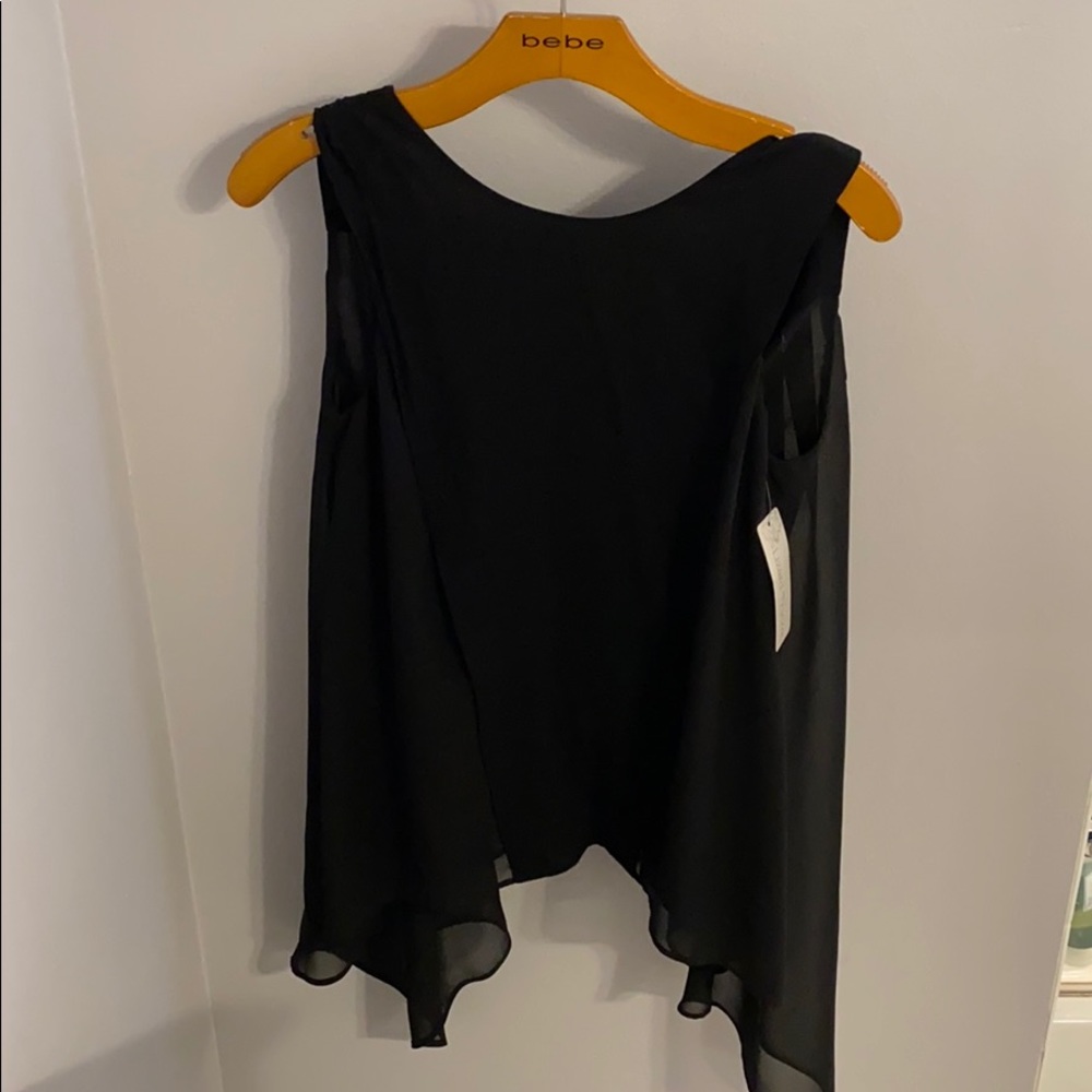 Mesh open back Black shirt